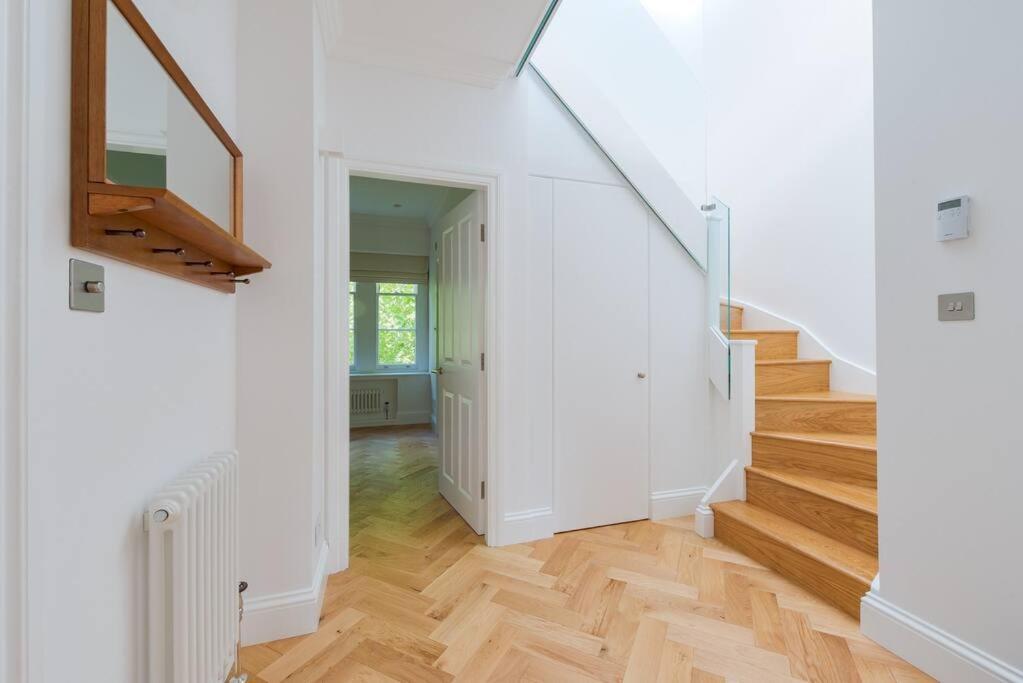 Stunning Two Bed Apartment Rh8 London Bagian luar foto